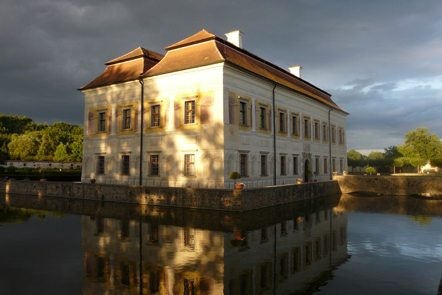 Kolik oper napsal Brahms a kolik dětí měl Bach? Na čem si pochutnával Beethoven?